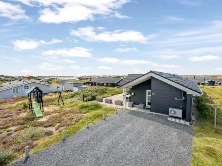 "Ennie" -  from the Sea