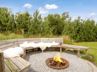 "Yngve" - 3.5km from the sea