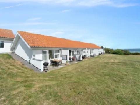 "Mia" - 200m from the Sea