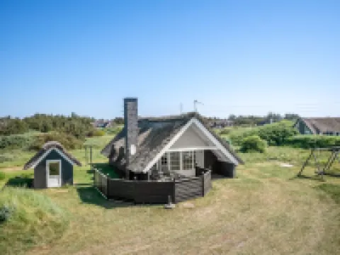 "Franciska" - 800m from the Sea