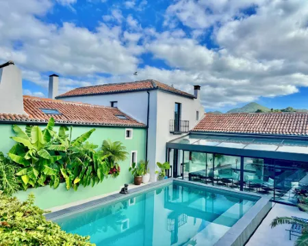 翡翠之家 大里貝拉酒店