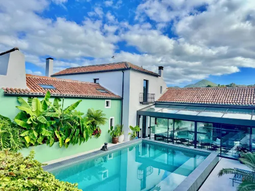 Maison Émeraude Hotels in Sao Miguel