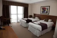 Boston West Hotel