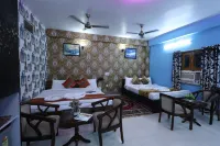 Hotel Anand Lok