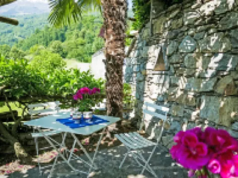 Nelly アックアロッサのホテル