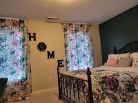 Serene Bohemian Paradise 420 Friendly โรงแรมใน