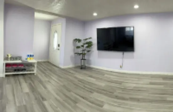 Entire Newly Renovated House in North Pomona