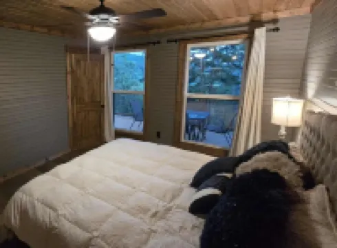 Treehouse Valley Fairfield Bay