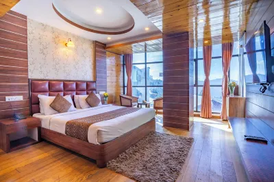 Yashshree Jai Hotel & Banquet Hotels near Chowrasta Darjeeling