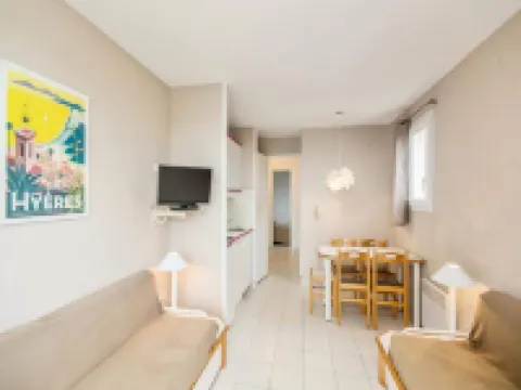 Residence La Pinede for five people