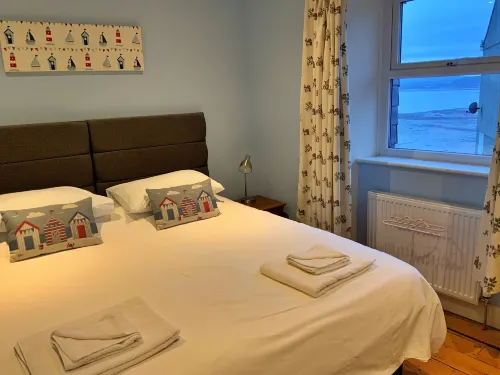 Apartment in Beaumaris with Snowdonia Views
