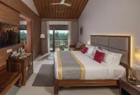 Uday Suites - the Airport Hotel - balcony