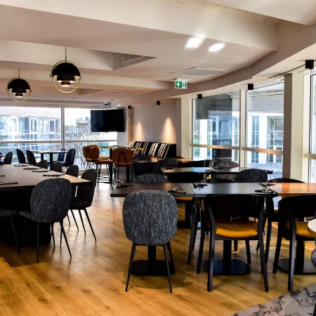 Mercure Lyon Centre Charpennes Parc de la Tête d'Or Отели рядом с достопримечательностью «06. Парк-де-ла-Тет»