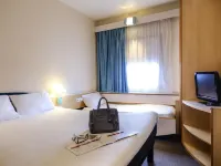 Ibis Madrid Alcorcon Tresaguas Hotels in Mostoles