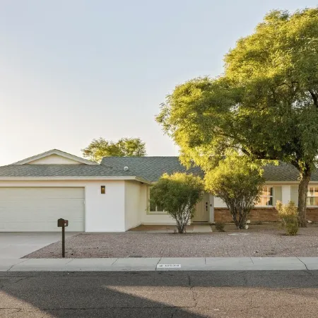 Spacious 5Br Retreat with Heated Pool, Hot Tub, Arcade, Fire Pit & Games