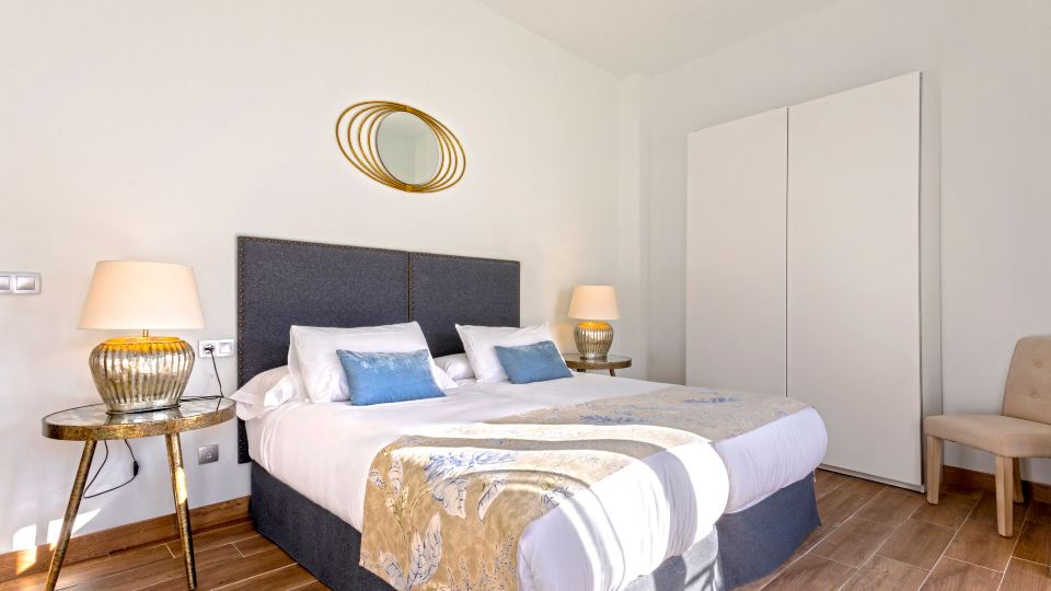 Genteel Home Recaredo X