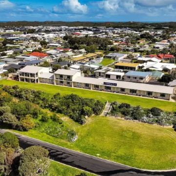 Lakeview Motel and Apartments