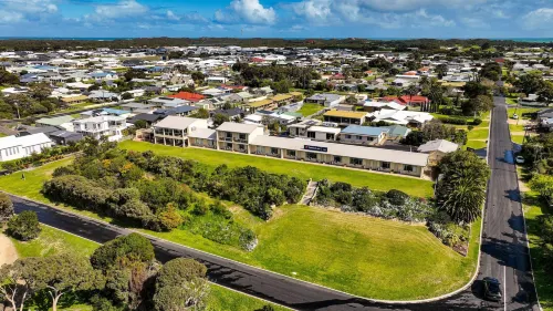 Lakeview Motel and Apartments