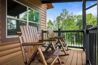 New Romantic LURAY Couples Log Cabin #3 Hot Tub Stone Fireplace Mountain View