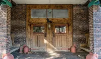 The Hideaway at Hayloft Lodge Chic & Unique Stay - 4-Star