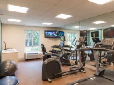 โรงแรม ฮอลิเดย์ อินน์ เอ็กซ์เพรส ชาร์ลสตัน บาย IHG โรงแรมในชาร์ลสตัน