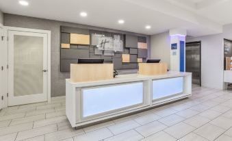 Holiday Inn Express & Suites TACOMA by IHG