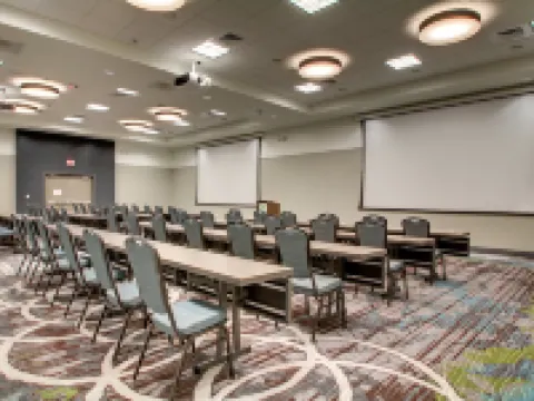 Holiday Inn & Suites PEORIA AT GRAND PRAIRIE by IHG Hotels in Peoria