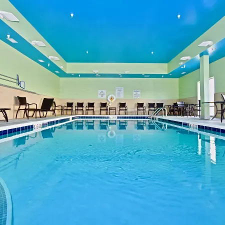 Holiday Inn Express & Suites Perryville I-55 by IHG