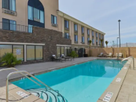 Holiday Inn Express & Suites INDIO - COACHELLA VALLEY by IHG Hotels in Indio