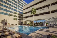 Crowne Plaza PHOENIX AIRPORT - PHX by IHG - Pools