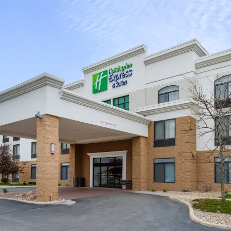 Holiday Inn Express & Suites CEDAR FALLS - WATERLOO by IHG