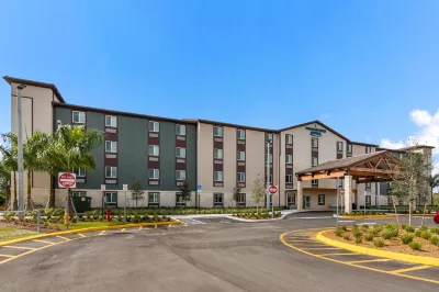 WoodSpring Suites Tamarac Hotels near Ross Dress for Less