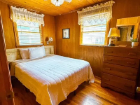 Cozy Creek Cottages Hotels in Maggie Valley
