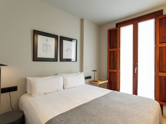 Uma Suites Barceloneta Beach