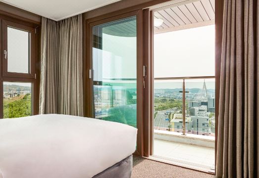 라온스테이 인 페를라 가격