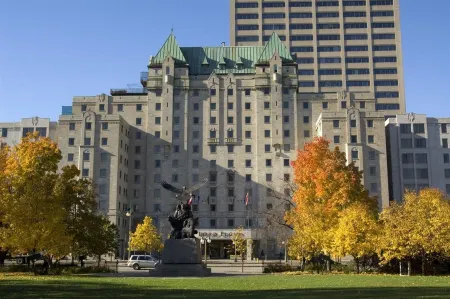 Lord Elgin Hotel