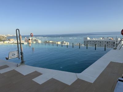 Luxurious Fuengirola Apartment with Ocean Views
