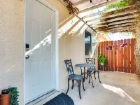 Cozy Simi Valley Studio < 10 Mi to Hiking & Golf Hotels in Simi Valley