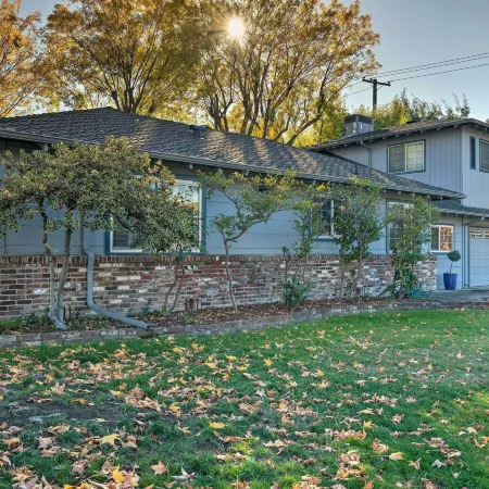 Luxurious Downtown Lodi Apartment in Wine Country!
