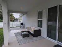 Modern Home in Palm Bay Hotels in Palm Bay