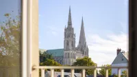 Campanile PRIME - Chartres Centre Gare Cathédrale - Scenic