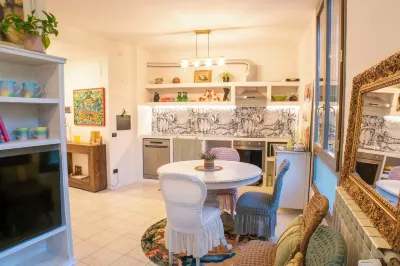 康蒂和莫羅尼之家(Conti & Moroni House) 鄰近Caffe Neri的酒店