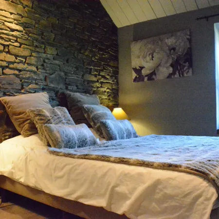 Cottage with Foosball & Garden Hotels in Bertrix