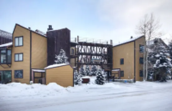 AN104A Anaconda Hotel Room Only condo