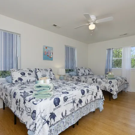 Harbor Delight on the Bay - Private Sandy Beach! 4 Bedroom Home by RedAwning