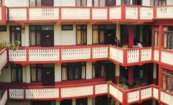 Hotel Yala Peak