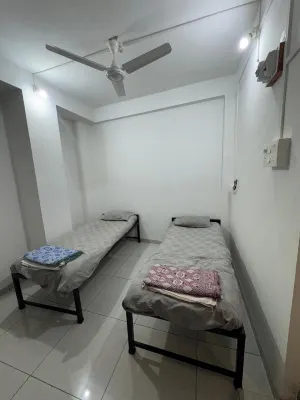 Mahayaatri Niwas