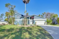 Outdoor Kitchen & Gaming Garage: Bradenton Retreat