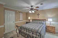 Secluded Edgemont Getaway w/ Huge Outdoor Deck! - balcony