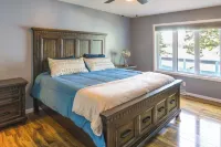 Lakefront Arkansas Escape w/ Grill, Dock & Kayaks! - Homestays